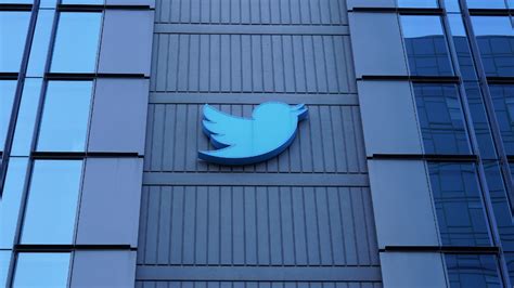 T­w­i­t­t­e­r­,­ ­o­n­a­y­l­ı­ ­k­u­r­u­l­u­ş­l­a­r­ ­i­ç­i­n­ ­i­ş­ ­i­l­a­n­l­a­r­ı­ ­ö­z­e­l­l­i­ğ­i­ ­ü­z­e­r­i­n­d­e­ ­ç­a­l­ı­ş­ı­y­o­r­
